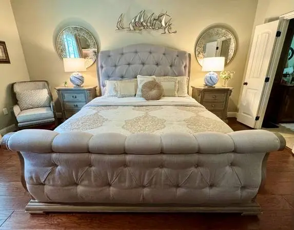 Estate Moving Sale Havertys King Bedroom Suite & Sleep Number Mattress