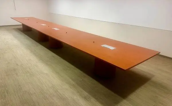 Hon”OFFICE TABLE CONFERENCE TABLE 20FT