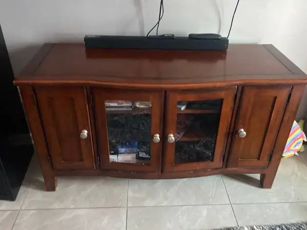 Stand/ hutch