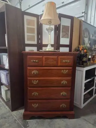 Broyhill Chest of Drawers