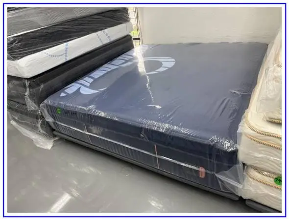 King Size Stearns & Foster Reserve Pillow Top Mattress & Box Bed