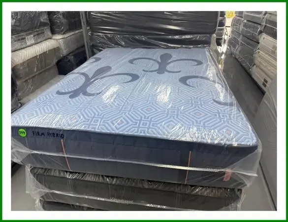 Queen Size Stearns & Foster Lux Estate Hybrid Mattress & Box Bed Set