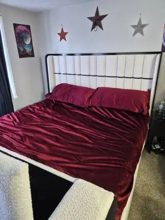 King size Isabella bed