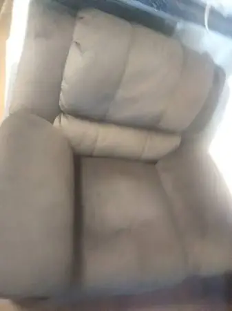 BIG BROWN RECLINER CHAIR