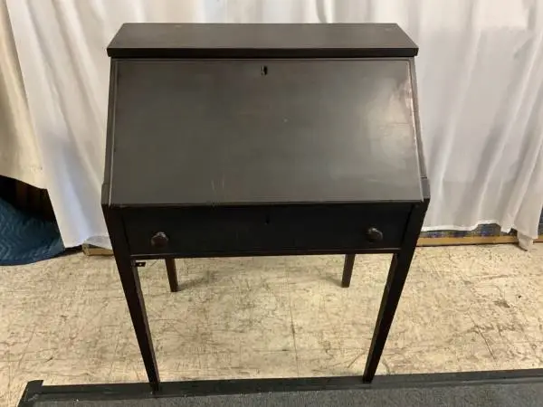 Mission styled front slant desk