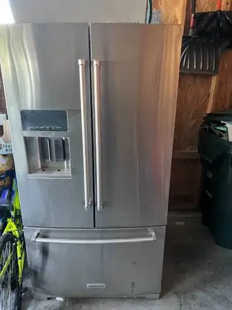 KitchenAid 26.8 cubic foot, 36 inches wide french door (needs repair)