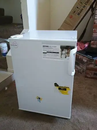 Freezer for breast milk storage