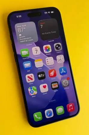 iPhone 16 Plus 128gb AT&T Cricket (Excellent Condition)