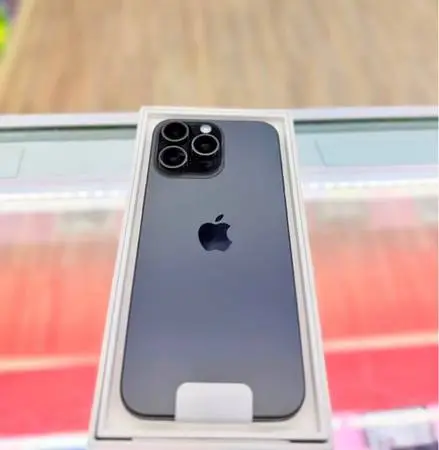 IPhone 15 Pro Max Unlocked 5G ( Sale Price)