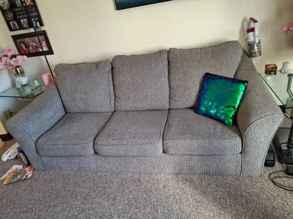 Pending: Couch; Open To Offers