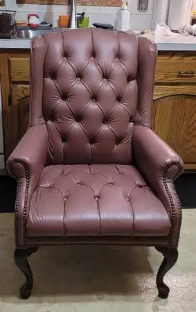 Tuffed NAILHEAD WINGBACK TRIM CHAIR *** JUST DROPPED PRICE