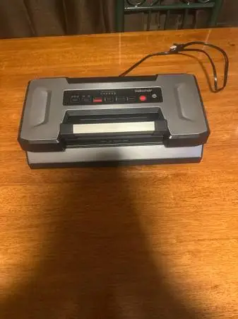 Vakumar vacuum sealer
