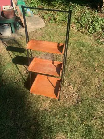 FOLD-UP A-FRAME PLANTER RACK