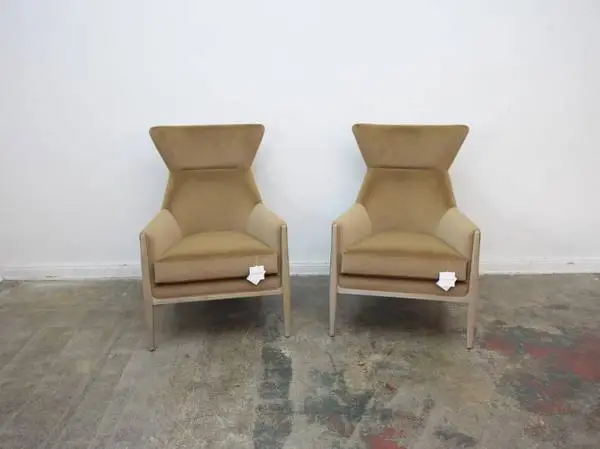 Caracole Boundless Accent Chair (We Have 2) $1,199.00 Dimensions in In