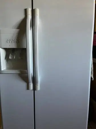 REFRIGERATOR by WHIRLPOOL