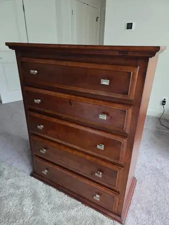 Wood dresser