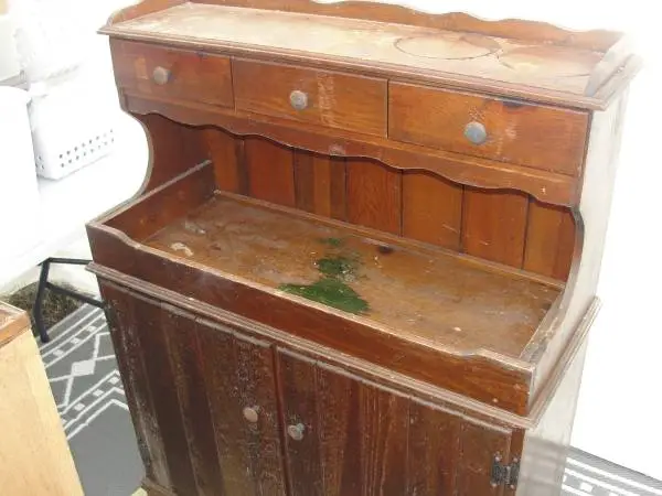 Vintage Wooden Cabinet