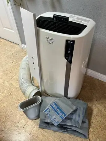 DeLonghi Portable Air Conditioner / Heater