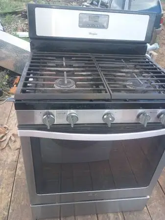 Natural Gas Stove and Oven