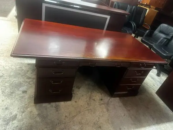 OFFICE DESK EXECUTIVE DESK