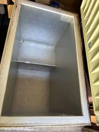 Freezer chest