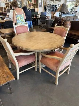 SW Style Round Dining Set W/ 4 Carved Chairs-52X52X30-AS IS