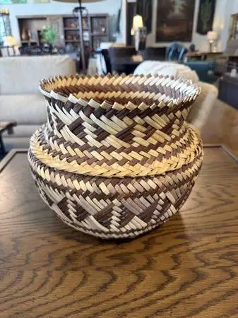 Vintage 2 tone Tarahumara Basket- 10.5X9