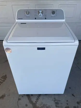 White maytag washer