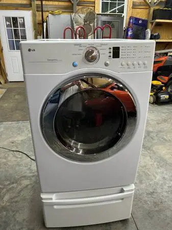 LG Gas Dryer With Pedistool