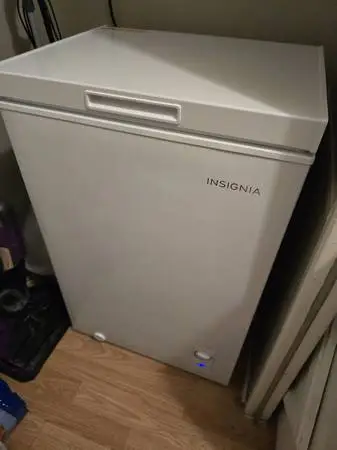 White Chest Freezer - 3.5 cu. feet