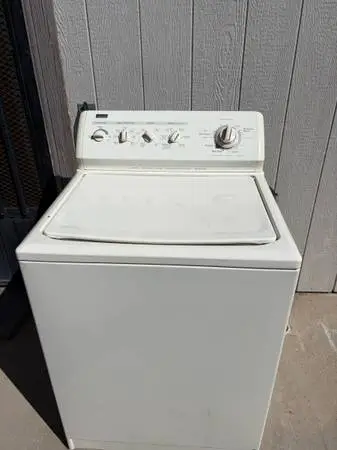 A kenmore washer heavy dury capacity mint condition