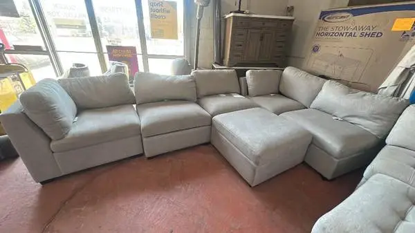 Power Reccliner Sectional