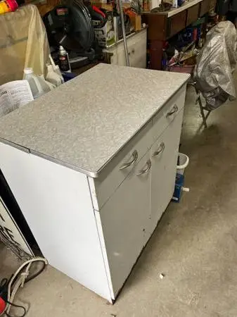 Metal Cupboard with 2 drawer