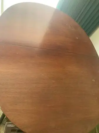 Dining Table Duncan Phyfe in Great Condition and 4 Chairs