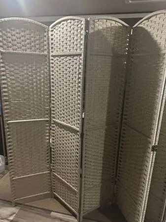 Room divider 8 panels / very good condition