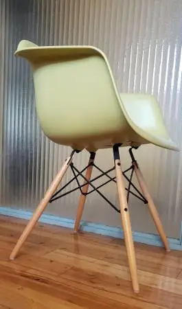 Mid Century Moderm Chair Designed by Charles and Ray Eames