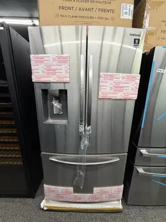 STAINLESS STEEL SAMSUNG REFRIGERATOR 28 CUBIC FEET