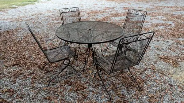 VINTAGE PATIO SET
