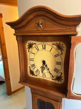 Grandmother Clock 2 weight chain driven German movement