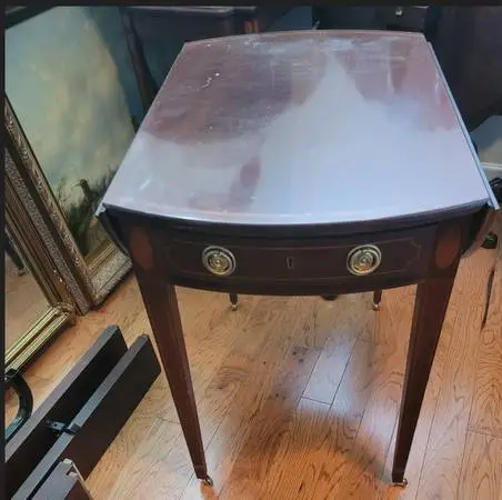 Baker Lamp Table - Historic Charleston
