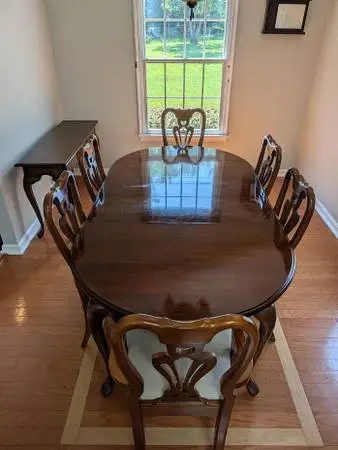 Classic American Drew Dining Room Set