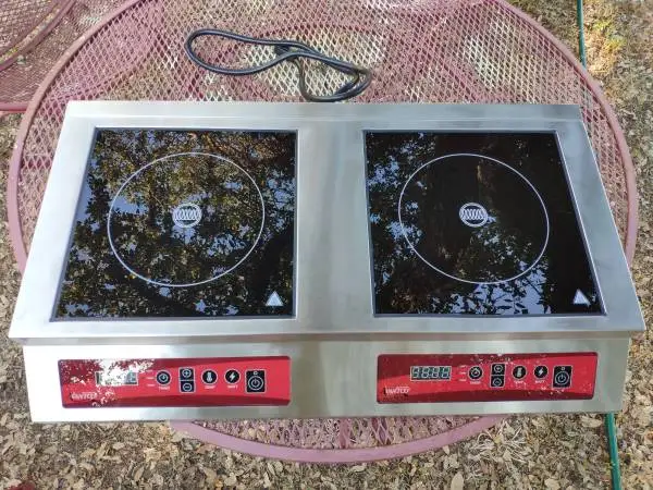 Avantco IC35DB Stainless Steel Double Countertop Induction 208-240V, 3