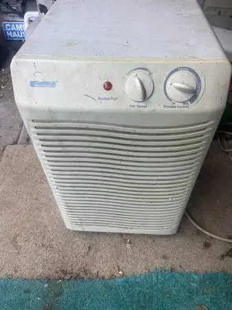 DEHUMIDIFIER