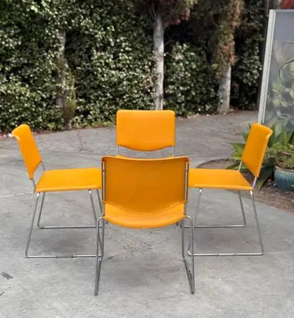 Set of 4 Vintage Mid Century Modern McDowell Craig Stacking Chairs