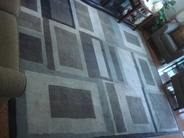 RUG 7 by 10