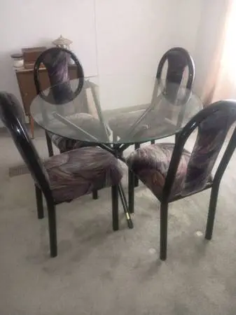 Glasstop dining set