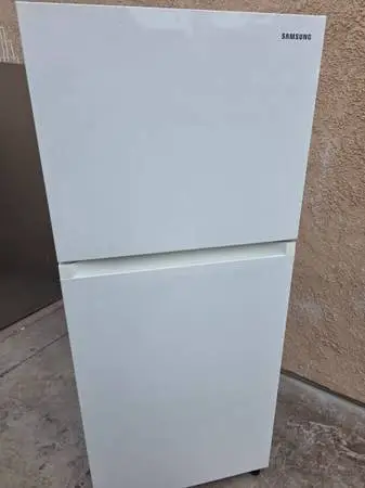 Refrigerator Apartment  w30 h65