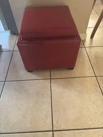Footrest ottoman