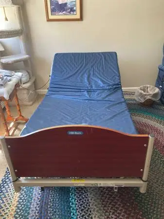 Fully electric Hill Rom hospital bed excellent
