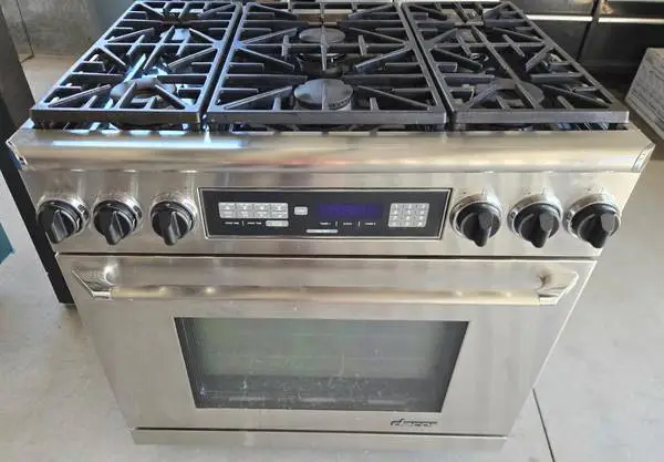 Dacor 36 stainless steel dual fuel range/oven